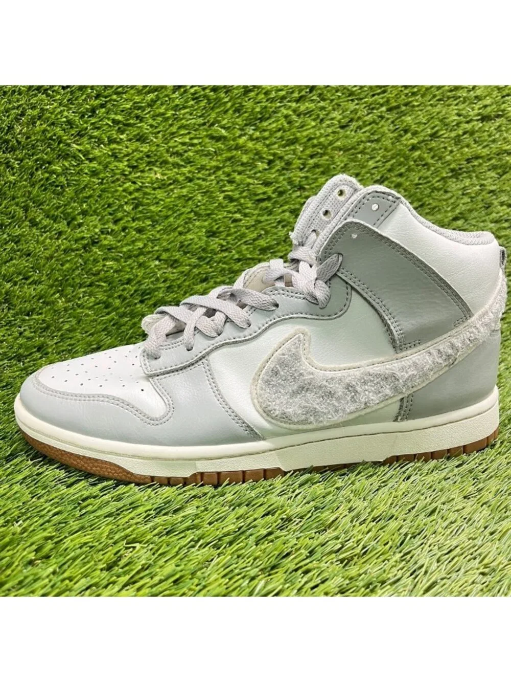 Nike Dunk High Retro Mens Size 9 Gray White Gum Athletic Leather Shoes Sneakers